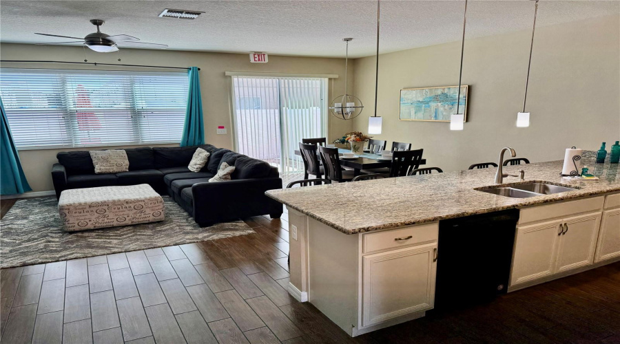 Kissimmee, Florida 34746, 4 Bedroom Bedrooms, ,3 Bathroombathrooms,Residential,For Sale,Adelaide,0,Mfrs5157460