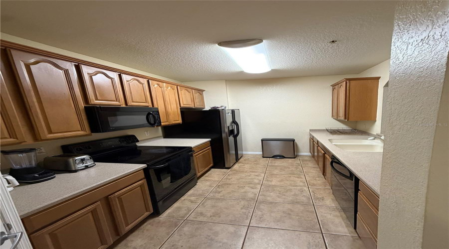 Davenport, Florida 33896, 3 Bedroom Bedrooms, ,2 Bathroombathrooms,Residential,For Sale,Venezia,0,Mfrtb8556336
