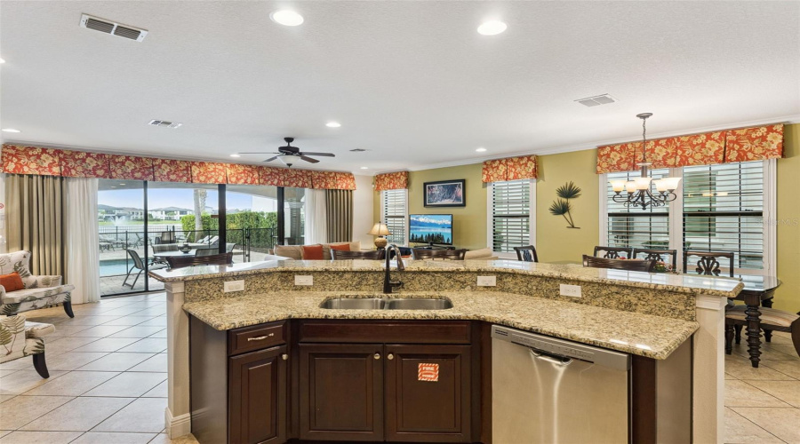 Reunion, Florida 34747, 5 Bedroom Bedrooms, ,4 Bathroombathrooms,Residential,For Sale,Loxahatchee Ct,0,Mfro6449376