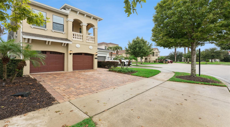 Reunion, Florida 34747, 5 Bedroom Bedrooms, ,4 Bathroombathrooms,Residential,For Sale,Loxahatchee Ct,0,Mfro6449376