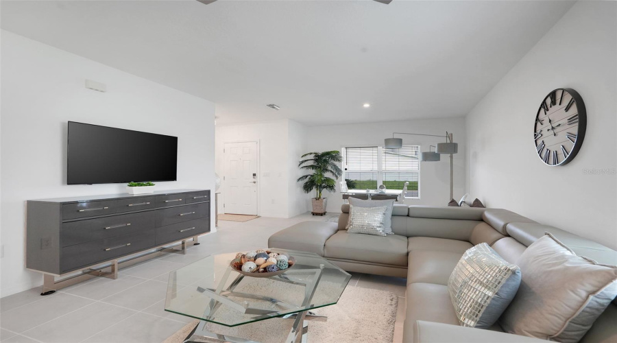 Davenport, Florida 33897, 4 Bedroom Bedrooms, ,2 Bathroombathrooms,Residential,For Sale,Vellacito,0,Mfro6449292