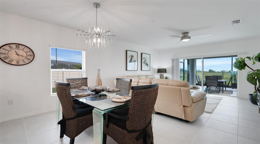 Davenport, Florida 33897, 4 Bedroom Bedrooms, ,2 Bathroombathrooms,Residential,For Sale,Vellacito,0,Mfro6449292