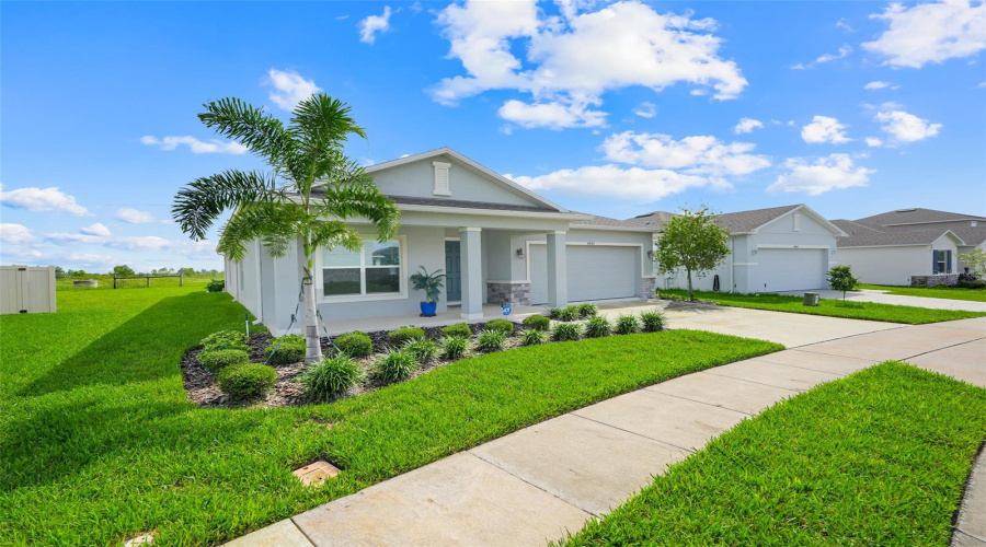 Davenport, Florida 33897, 4 Bedroom Bedrooms, ,2 Bathroombathrooms,Residential,For Sale,Vellacito,0,Mfro6449292