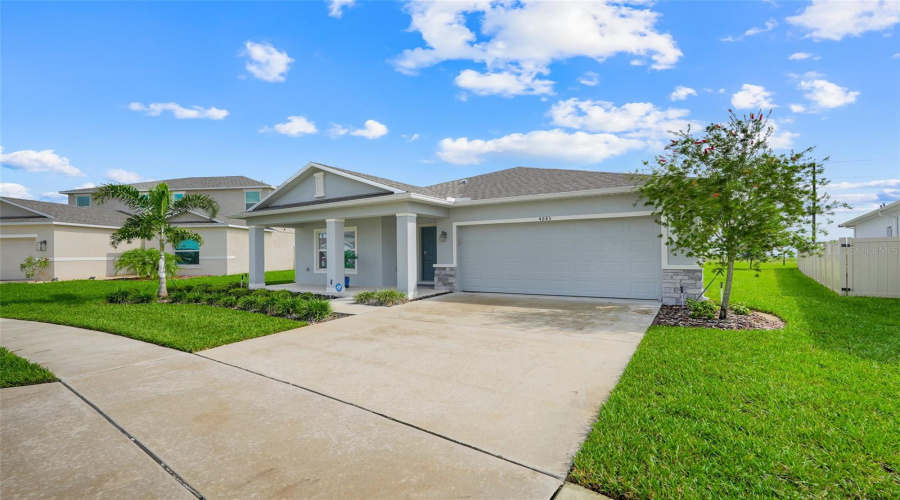 Davenport, Florida 33897, 4 Bedroom Bedrooms, ,2 Bathroombathrooms,Residential,For Sale,Vellacito,0,Mfro6449292
