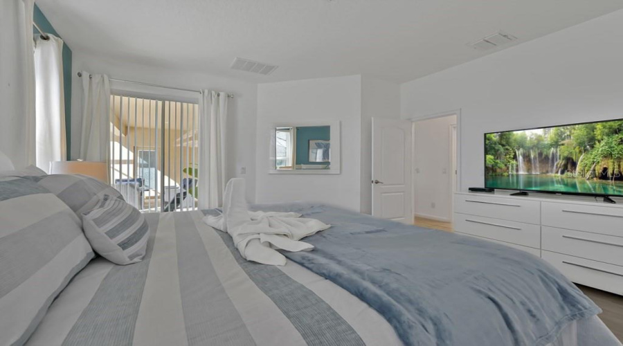 Davenport, Florida 33837, 4 Bedroom Bedrooms, ,3 Bathroombathrooms,Residential,For Sale,Oaktree,0,Mfrs5159444
