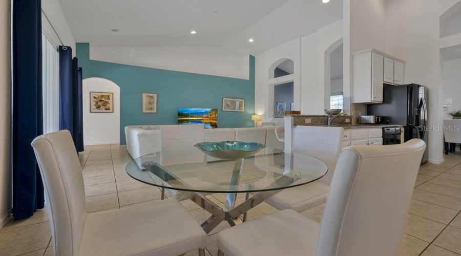 Davenport, Florida 33837, 4 Bedroom Bedrooms, ,3 Bathroombathrooms,Residential,For Sale,Oaktree,0,Mfrs5159444