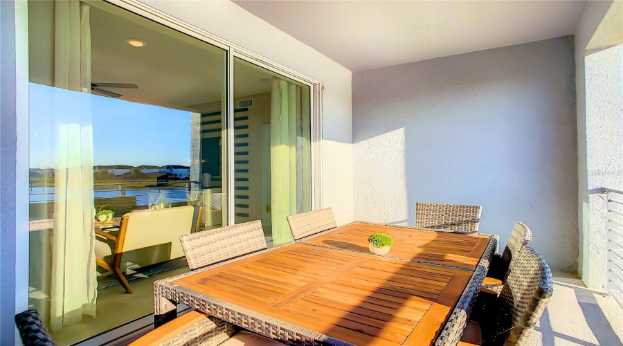 Kissimmee, Florida 34746, 2 Bedroom Bedrooms, ,2 Bathroombathrooms,Residential,For Sale,Paradox,0,Mfro6446355