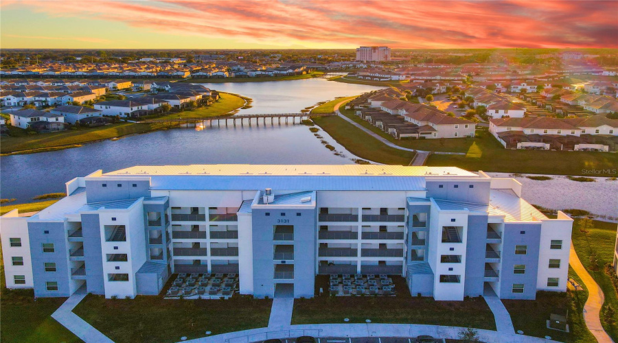 Kissimmee, Florida 34746, 2 Bedroom Bedrooms, ,2 Bathroombathrooms,Residential,For Sale,Paradox,0,Mfro6446355