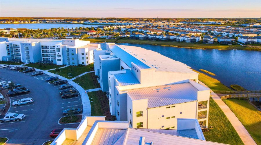 Kissimmee, Florida 34746, 2 Bedroom Bedrooms, ,2 Bathroombathrooms,Residential,For Sale,Paradox,0,Mfro6446355
