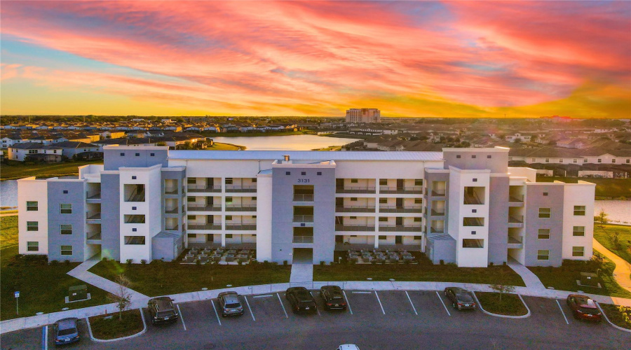 Kissimmee, Florida 34746, 2 Bedroom Bedrooms, ,2 Bathroombathrooms,Residential,For Sale,Paradox,0,Mfro6446355