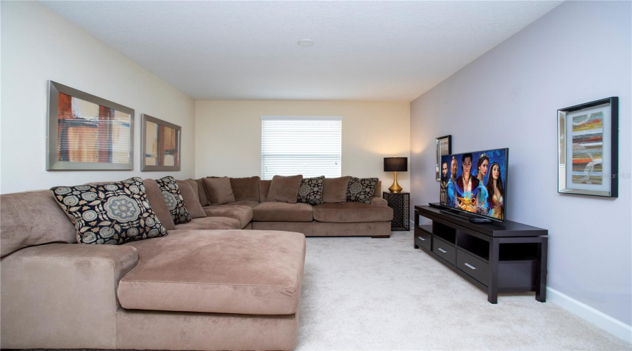 Kissimmee, Florida 34747, 6 Bedroom Bedrooms, ,5 Bathroombathrooms,Residential,For Sale,Buccaneer Palm,0,Mfro6449525