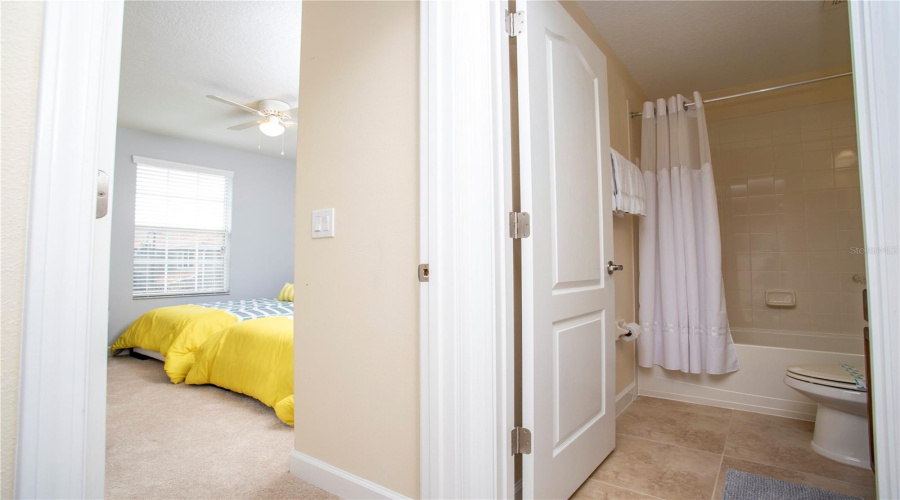 Kissimmee, Florida 34747, 6 Bedroom Bedrooms, ,5 Bathroombathrooms,Residential,For Sale,Buccaneer Palm,0,Mfro6449525