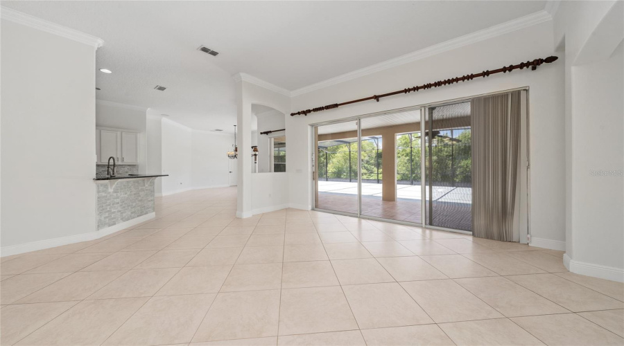 Kissimmee, Florida 34746, 5 Bedroom Bedrooms, ,3 Bathroombathrooms,Residential,For Sale,Valleyview Dr,0,Mfrs5152021