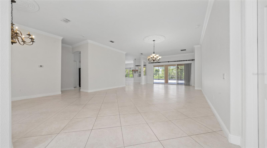 Kissimmee, Florida 34746, 5 Bedroom Bedrooms, ,3 Bathroombathrooms,Residential,For Sale,Valleyview Dr,0,Mfrs5152021
