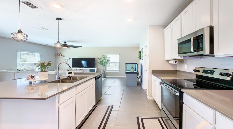 Davenport, Florida 33837, 4 Bedroom Bedrooms, ,2 Bathroombathrooms,Residential,For Sale,John Jacob,0,Mfrtb8557969