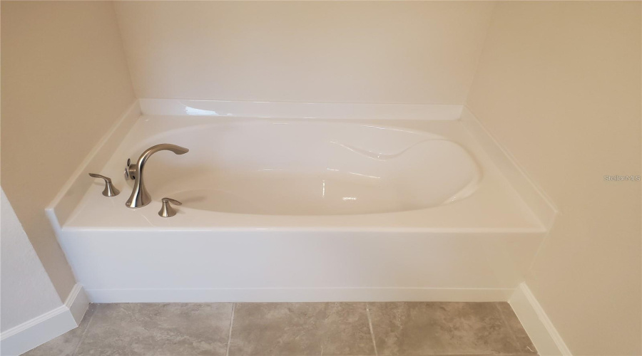 Davenport, Florida 33837, 3 Bedroom Bedrooms, ,2 Bathroombathrooms,Residential,For Sale,Sofia,0,Mfro6449277