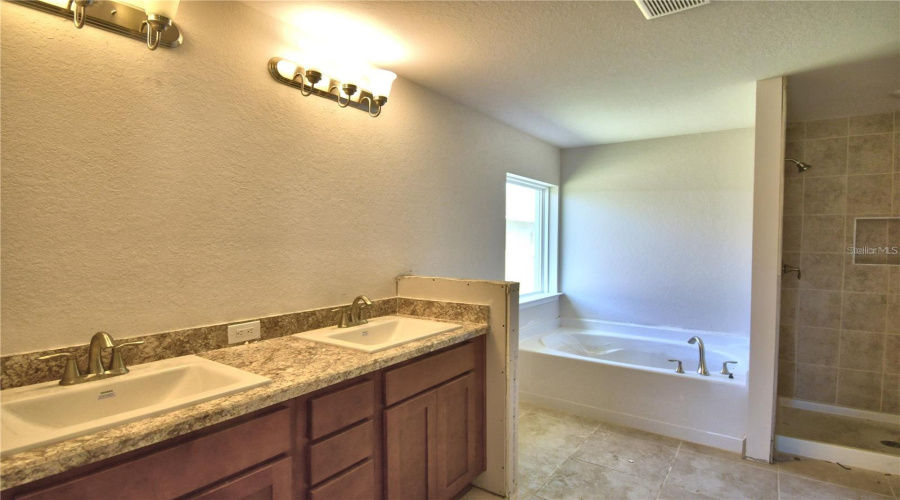 Davenport, Florida 33837, 3 Bedroom Bedrooms, ,2 Bathroombathrooms,Residential,For Sale,Sofia,0,Mfro6449277