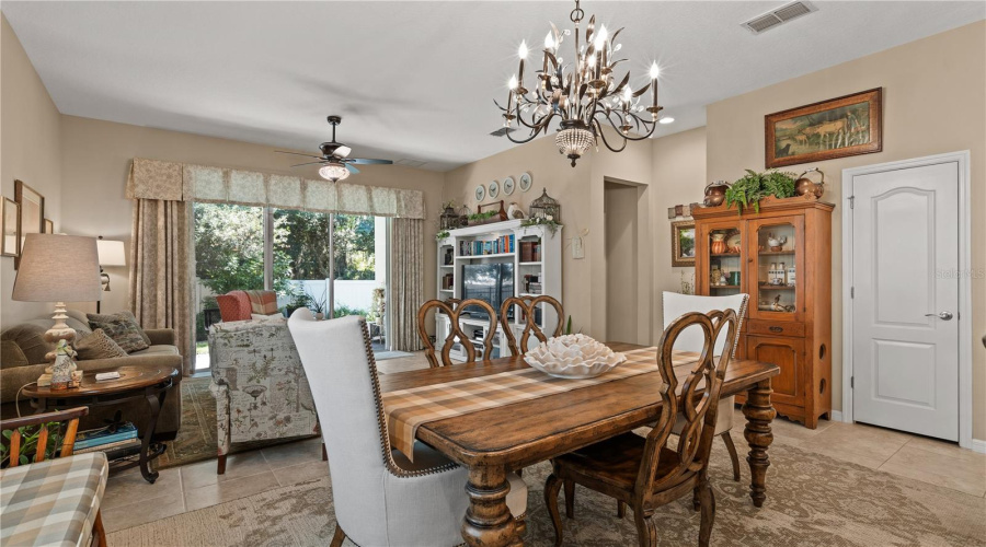 Kissimmee, Florida 34747, 2 Bedroom Bedrooms, ,2 Bathroombathrooms,Residential,For Sale,Flora Pass,0,Mfro6449739
