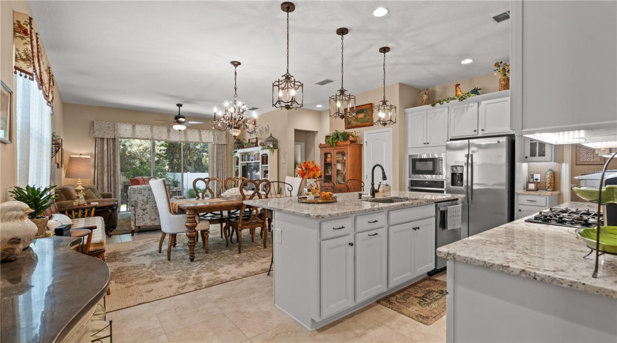 Kissimmee, Florida 34747, 2 Bedroom Bedrooms, ,2 Bathroombathrooms,Residential,For Sale,Flora Pass,0,Mfro6449739