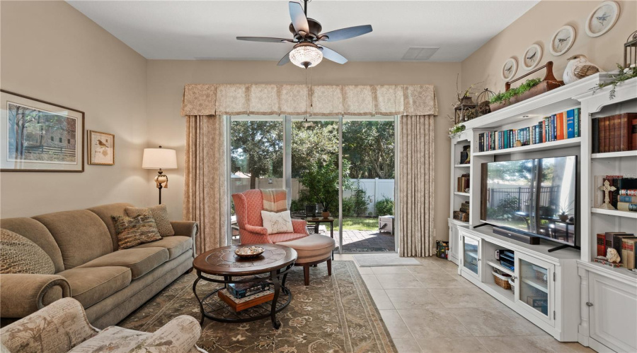 Kissimmee, Florida 34747, 2 Bedroom Bedrooms, ,2 Bathroombathrooms,Residential,For Sale,Flora Pass,0,Mfro6449739