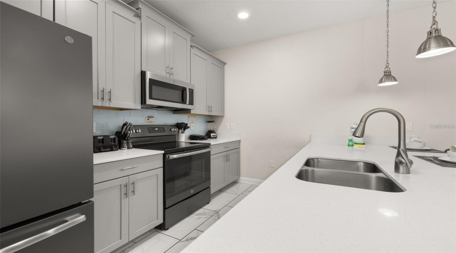 Kissimmee, Florida 34746, 5 Bedroom Bedrooms, ,4 Bathroombathrooms,Residential,For Sale,Memories,0,Mfrs5156722