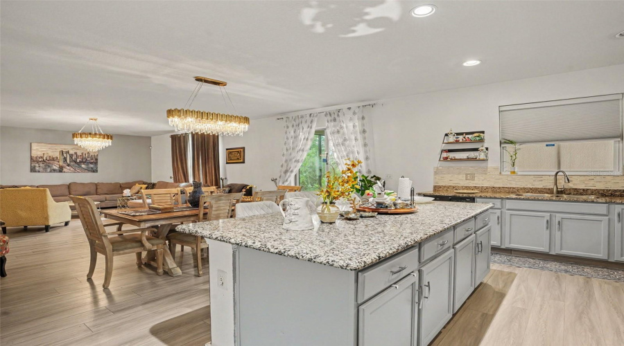 Kissimmee, Florida 34746, 5 Bedroom Bedrooms, ,4 Bathroombathrooms,Residential,For Sale,Blue Diamond,0,Mfro6444775