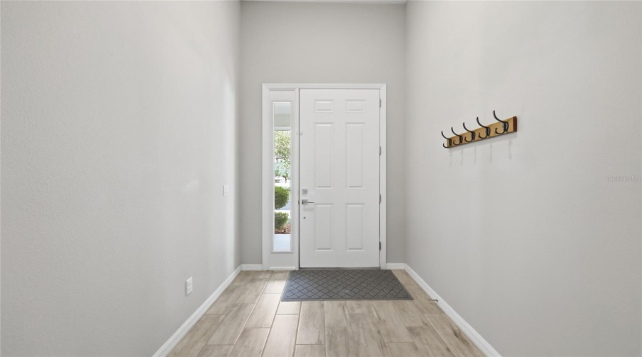 Kissimmee, Florida 34746, 4 Bedroom Bedrooms, ,2 Bathroombathrooms,Residential,For Sale,Grasmere View,0,Mfrs5159378