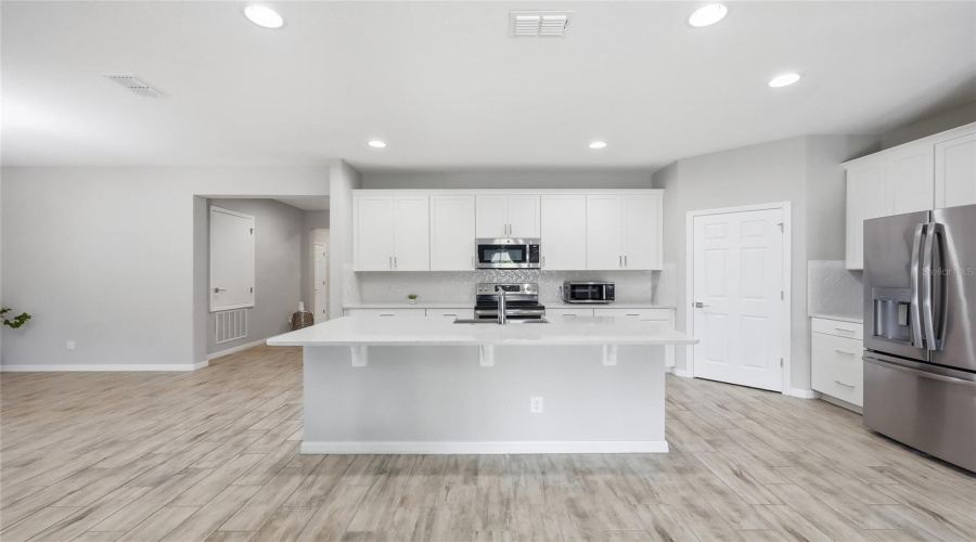 Kissimmee, Florida 34746, 4 Bedroom Bedrooms, ,2 Bathroombathrooms,Residential,For Sale,Grasmere View,0,Mfrs5159378