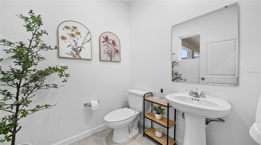 Kissimmee, Florida 34747, 6 Bedroom Bedrooms, ,4 Bathroombathrooms,Residential,For Sale,Distant Sun,0,Mfro6449200
