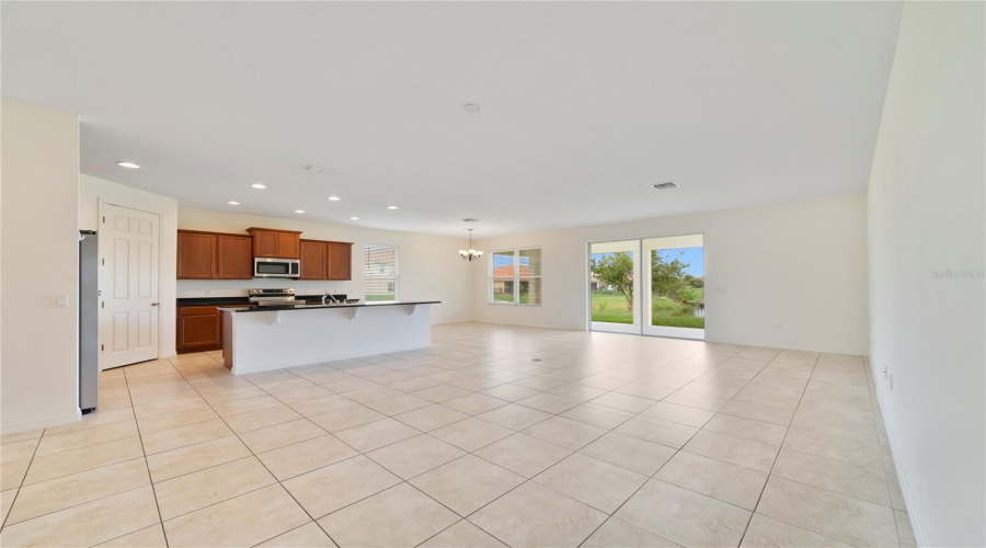 Kissimmee, Florida 34746, 4 Bedroom Bedrooms, ,3 Bathroombathrooms,Residential,For Sale,Carrick Bend,0,Mfro6449730