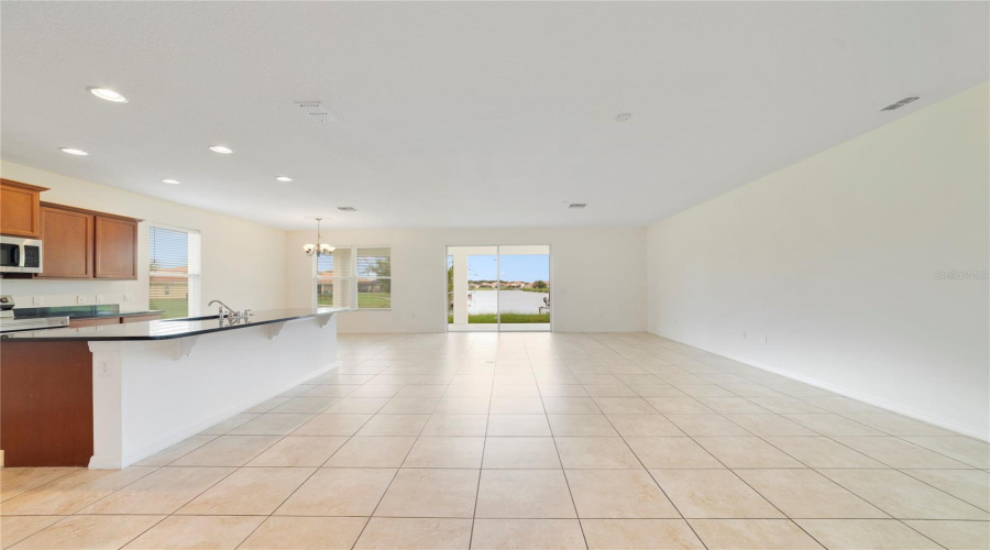 Kissimmee, Florida 34746, 4 Bedroom Bedrooms, ,3 Bathroombathrooms,Residential,For Sale,Carrick Bend,0,Mfro6449730