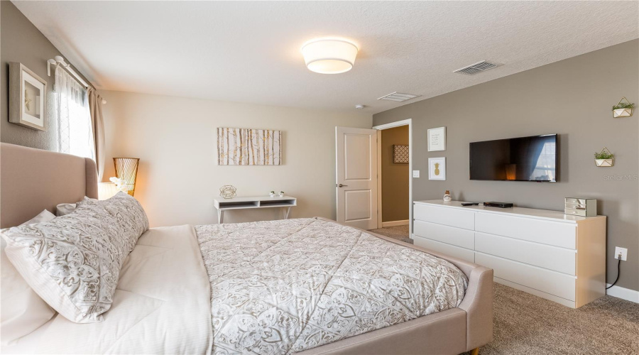 Kissimmee, Florida 34746, 4 Bedroom Bedrooms, ,3 Bathroombathrooms,Residential,For Sale,Love Storey,0,Mfro6367676