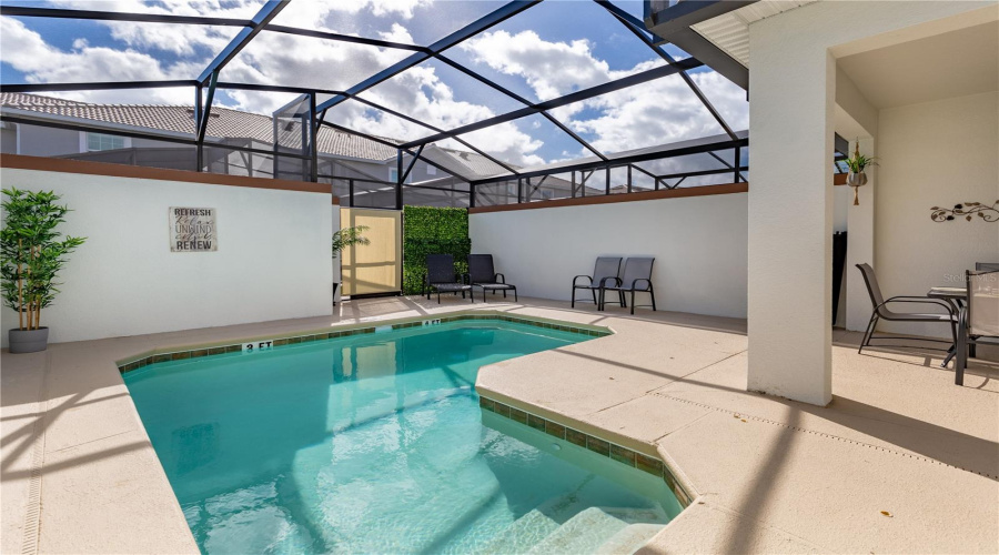Kissimmee, Florida 34746, 4 Bedroom Bedrooms, ,3 Bathroombathrooms,Residential,For Sale,Love Storey,0,Mfro6367676
