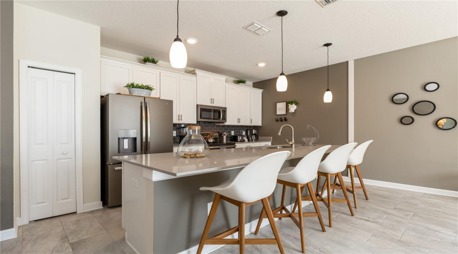 Kissimmee, Florida 34746, 4 Bedroom Bedrooms, ,3 Bathroombathrooms,Residential,For Sale,Love Storey,0,Mfro6367676