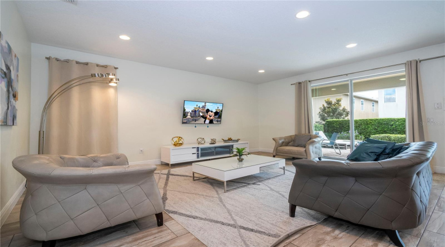 Kissimmee, Florida 34747, 5 Bedroom Bedrooms, ,5 Bathroombathrooms,Residential,For Sale,Novi,0,Mfro6447934