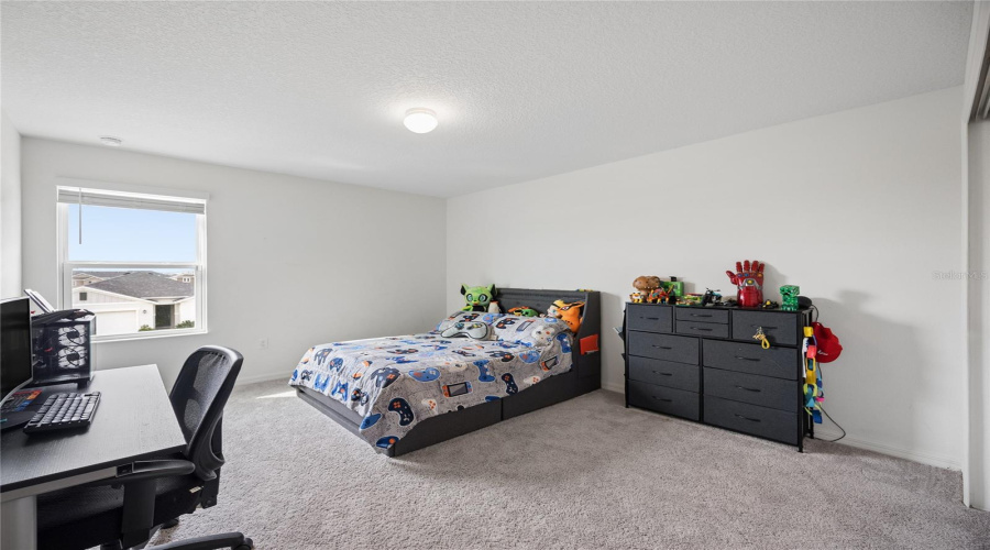 Davenport, Florida 33896, 5 Bedroom Bedrooms, ,3 Bathroombathrooms,Residential,For Sale,Hooton,0,Mfrs5159475