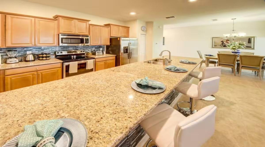 Kissimmee, Florida 34746, 4 Bedroom Bedrooms, ,3 Bathroombathrooms,Residential,For Sale,Pequod,0,Mfro6449522