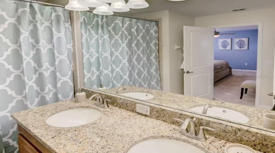 Kissimmee, Florida 34746, 4 Bedroom Bedrooms, ,3 Bathroombathrooms,Residential,For Sale,Pequod,0,Mfro6449522