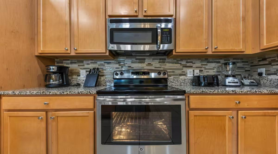 Davenport, Florida 33896, 3 Bedroom Bedrooms, ,2 Bathroombathrooms,Residential,For Sale,Captiva,0,Mfro6449553