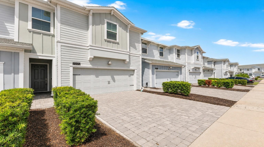 Kissimmee, Florida 34746, 4 Bedroom Bedrooms, ,3 Bathroombathrooms,Residential,For Sale,Title,0,Mfro6438864