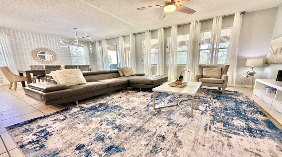 Davenport, Florida 33837, 6 Bedroom Bedrooms, ,5 Bathroombathrooms,Residential,For Sale,Oak Shadow,0,Mfro6449849