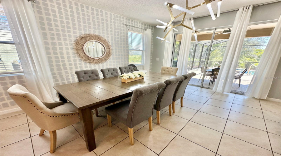 Davenport, Florida 33837, 6 Bedroom Bedrooms, ,5 Bathroombathrooms,Residential,For Sale,Oak Shadow,0,Mfro6449849