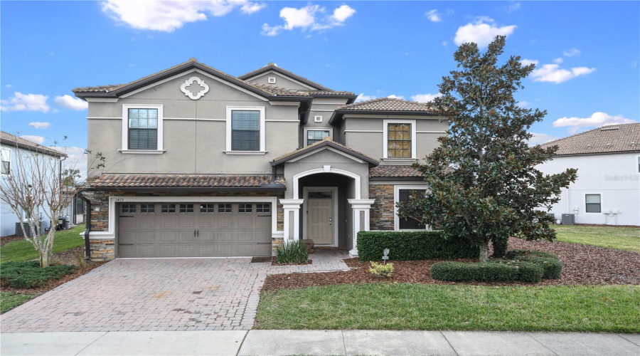 Davenport, Florida 33896, 8 Bedroom Bedrooms, ,5 Bathroombathrooms,Residential,For Sale,Moon Valley,0,Mfro6450039