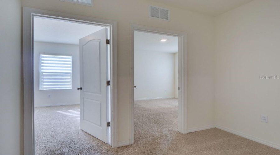 Davenport, Florida 33837, 5 Bedroom Bedrooms, ,3 Bathroombathrooms,Residential,For Sale,Ribbon Fall,0,Mfro6449890