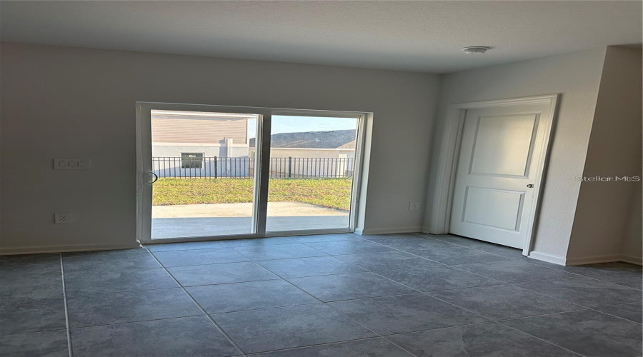 Davenport, Florida 33837, 5 Bedroom Bedrooms, ,3 Bathroombathrooms,Residential,For Sale,Big Sur,0,Mfrs5159508