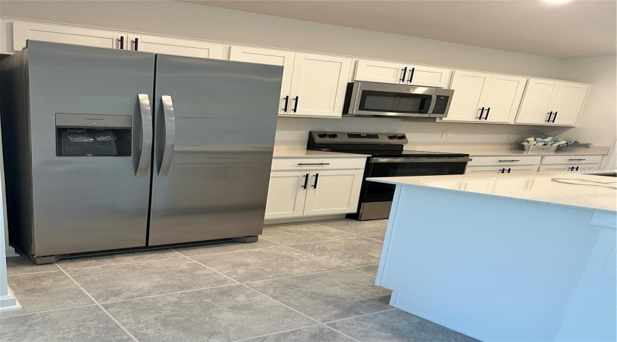 Davenport, Florida 33837, 5 Bedroom Bedrooms, ,3 Bathroombathrooms,Residential,For Sale,Big Sur,0,Mfrs5159508