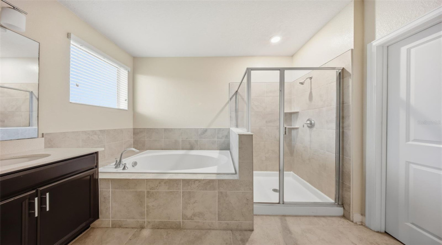 Kissimmee, Florida 34746, 3 Bedroom Bedrooms, ,2 Bathroombathrooms,Residential,For Sale,Tribute,0,Mfro6449724