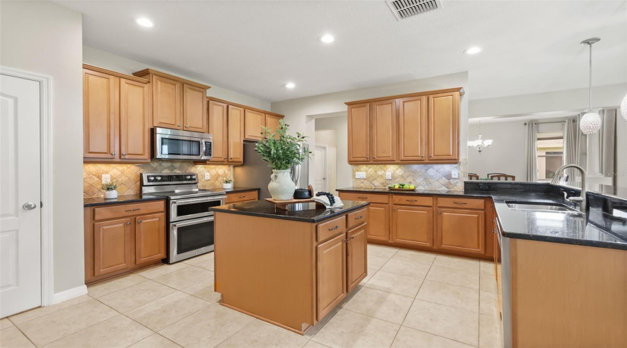 Kissimmee, Florida 34746, 5 Bedroom Bedrooms, ,4 Bathroombathrooms,Residential,For Sale,Boating,0,Mfro6421095