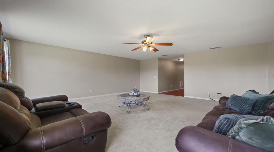 Kissimmee, Florida 34746, 5 Bedroom Bedrooms, ,4 Bathroombathrooms,Residential,For Sale,Boating,0,Mfro6421095