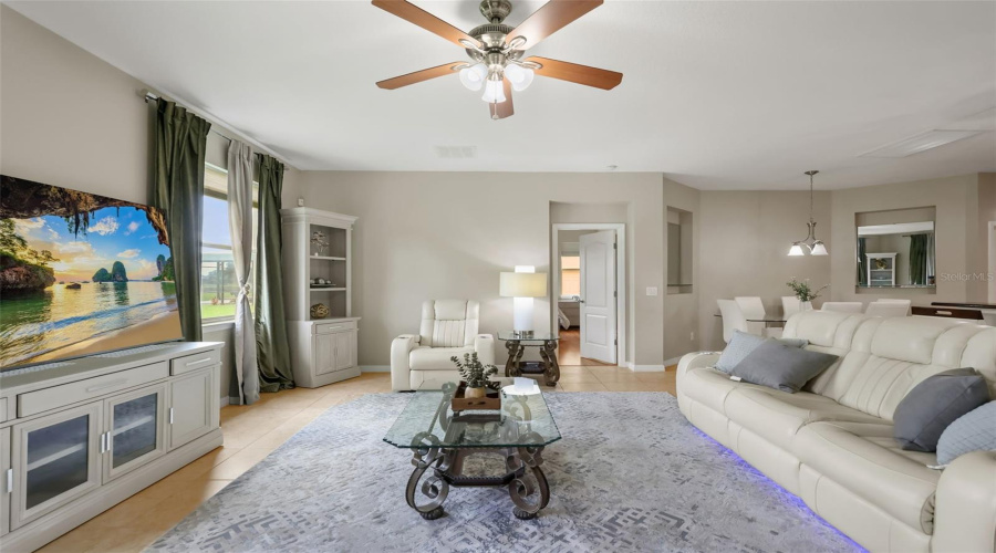 Kissimmee, Florida 34746, 5 Bedroom Bedrooms, ,4 Bathroombathrooms,Residential,For Sale,Boating,0,Mfro6421095